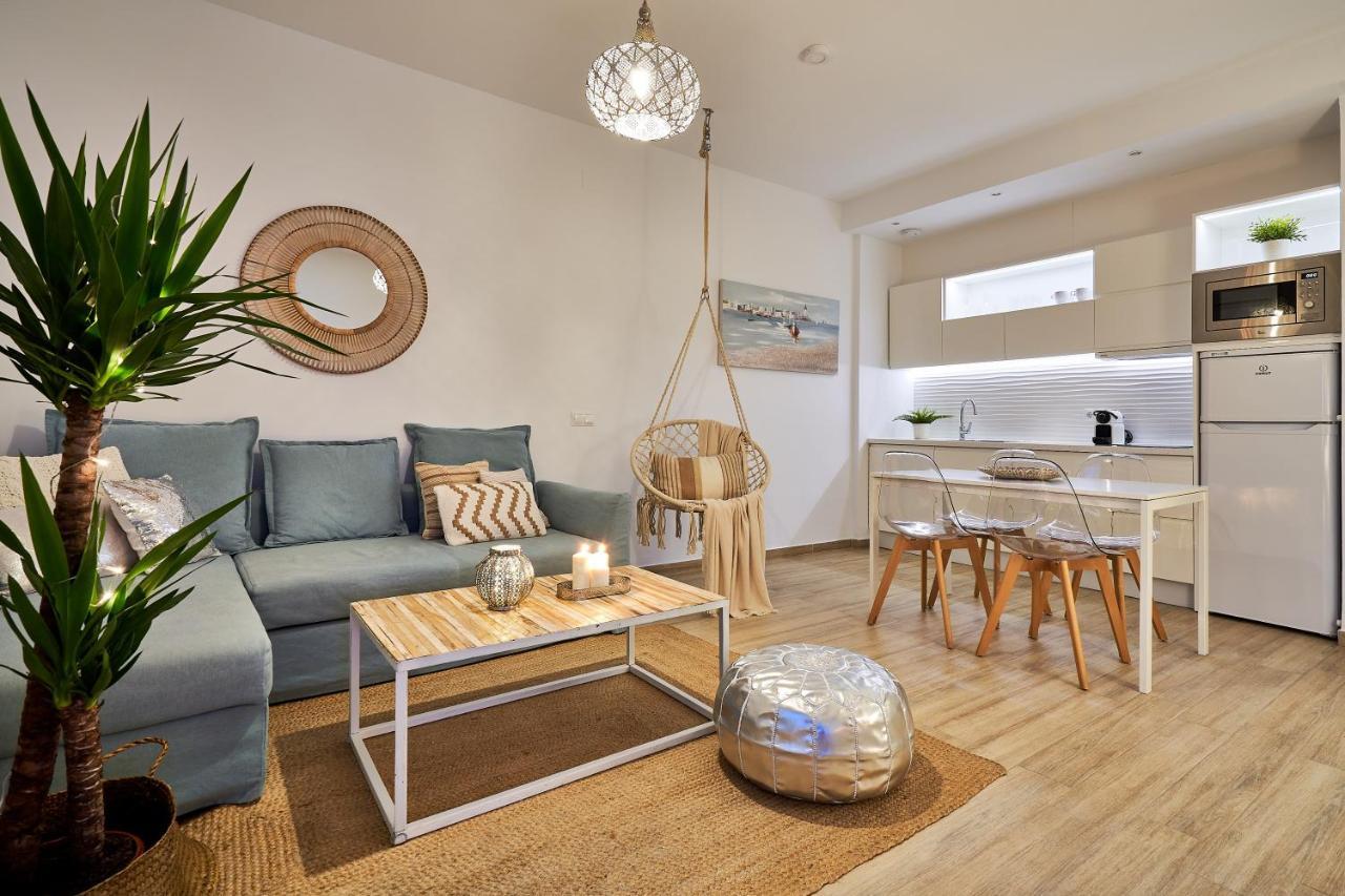 Sunset Beach Charming Apartment With Jacuzzi توريمولينوس المظهر الخارجي الصورة