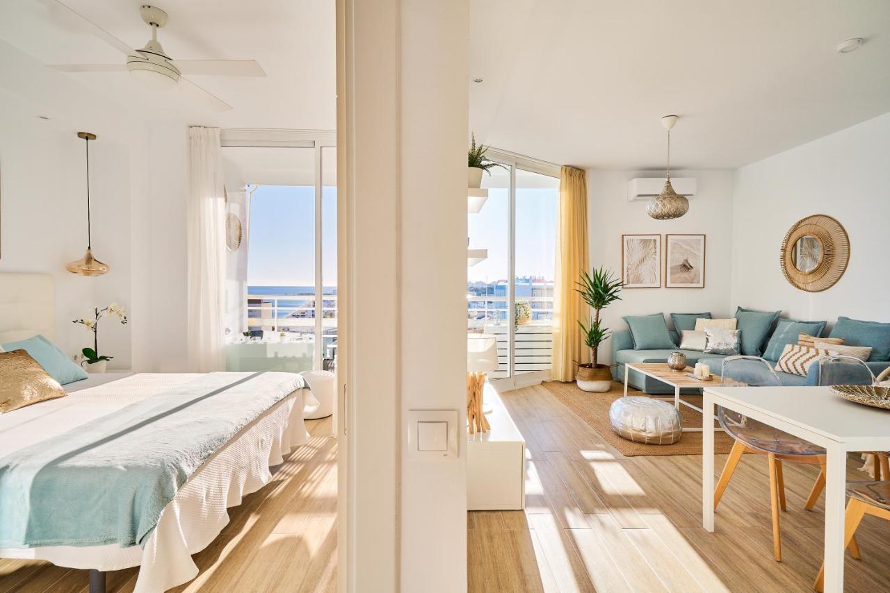 Sunset Beach Charming Apartment With Jacuzzi توريمولينوس المظهر الخارجي الصورة